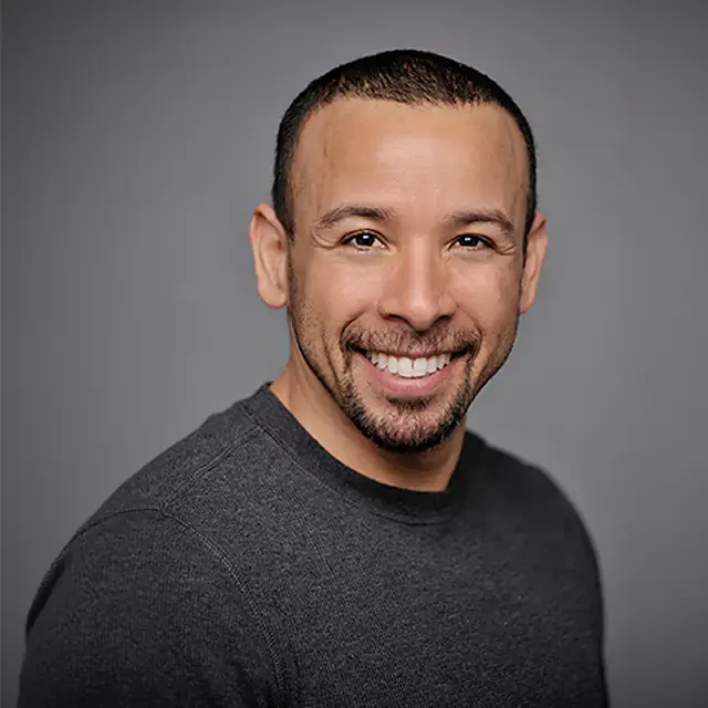 Portraitfoto von Peter Pearce, Dozent für Acting in English an der IAF Filmschauspielschule Köln